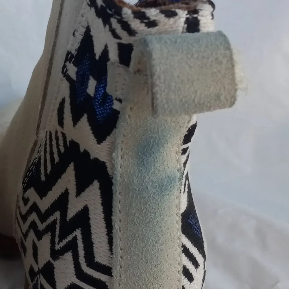 TOMS Women's 6.5 Esme Suede Ankle Chelsea Boot